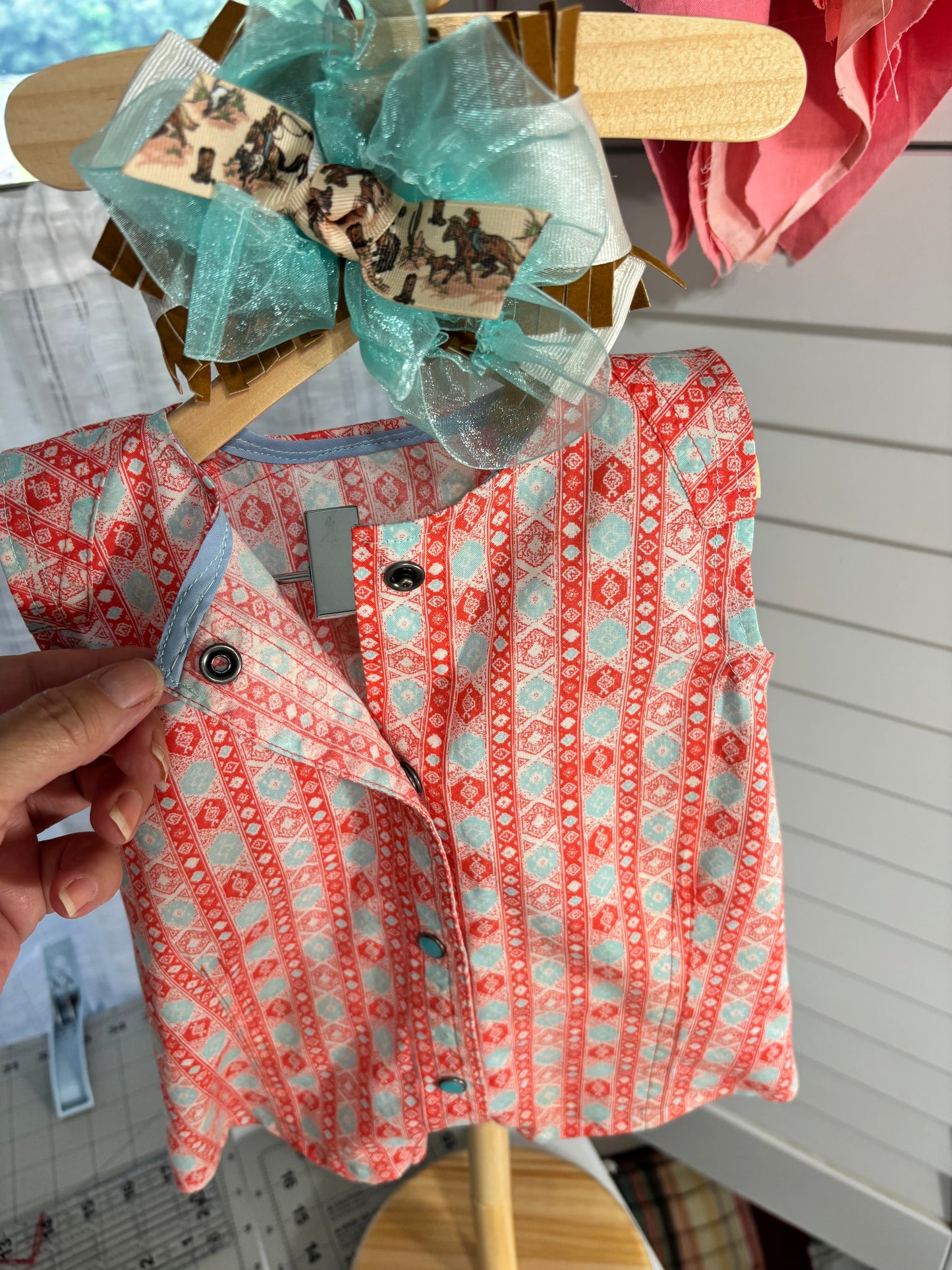 Coral Romper unisex 0-3 months