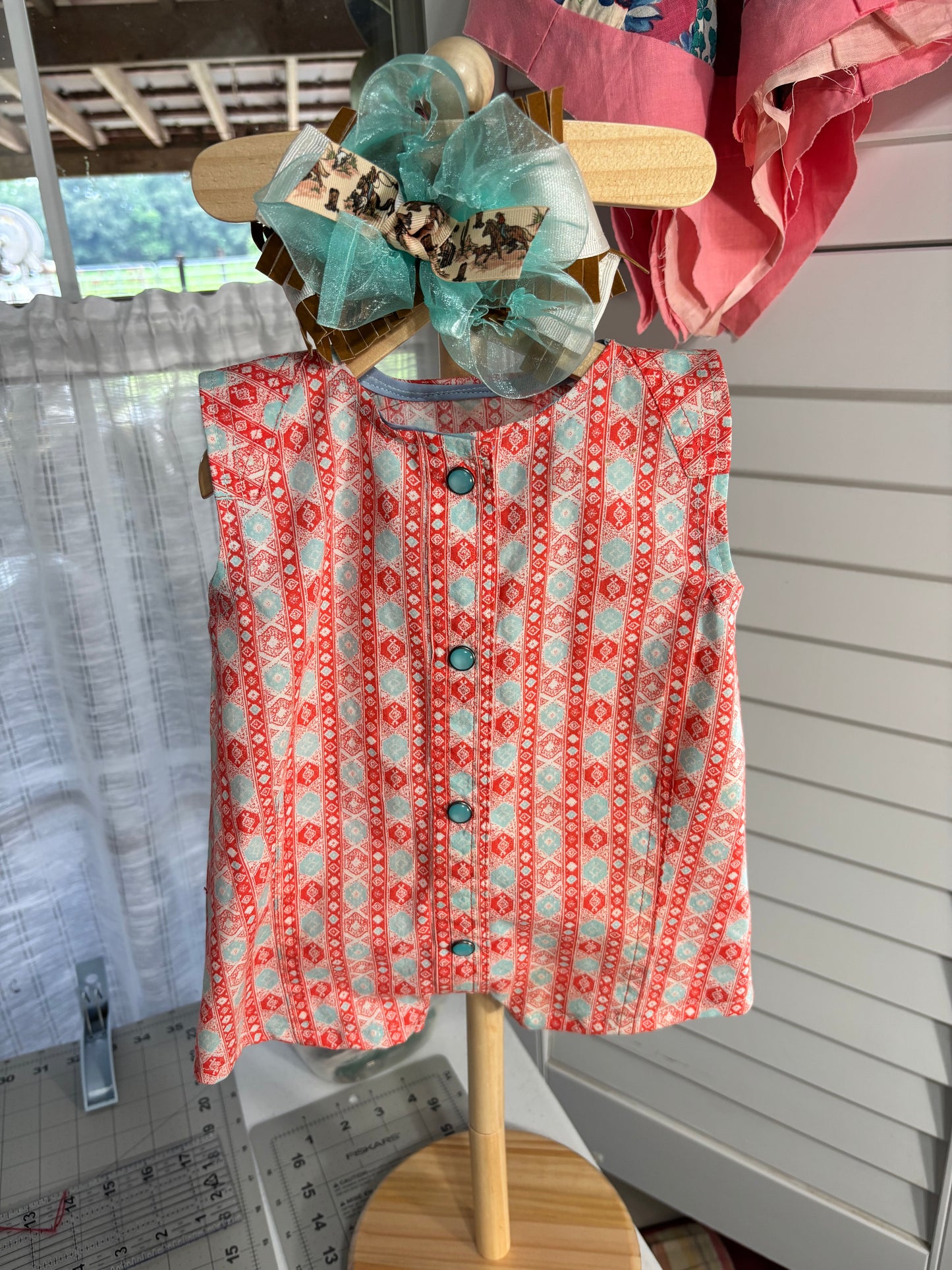 Coral Romper unisex 0-3 months