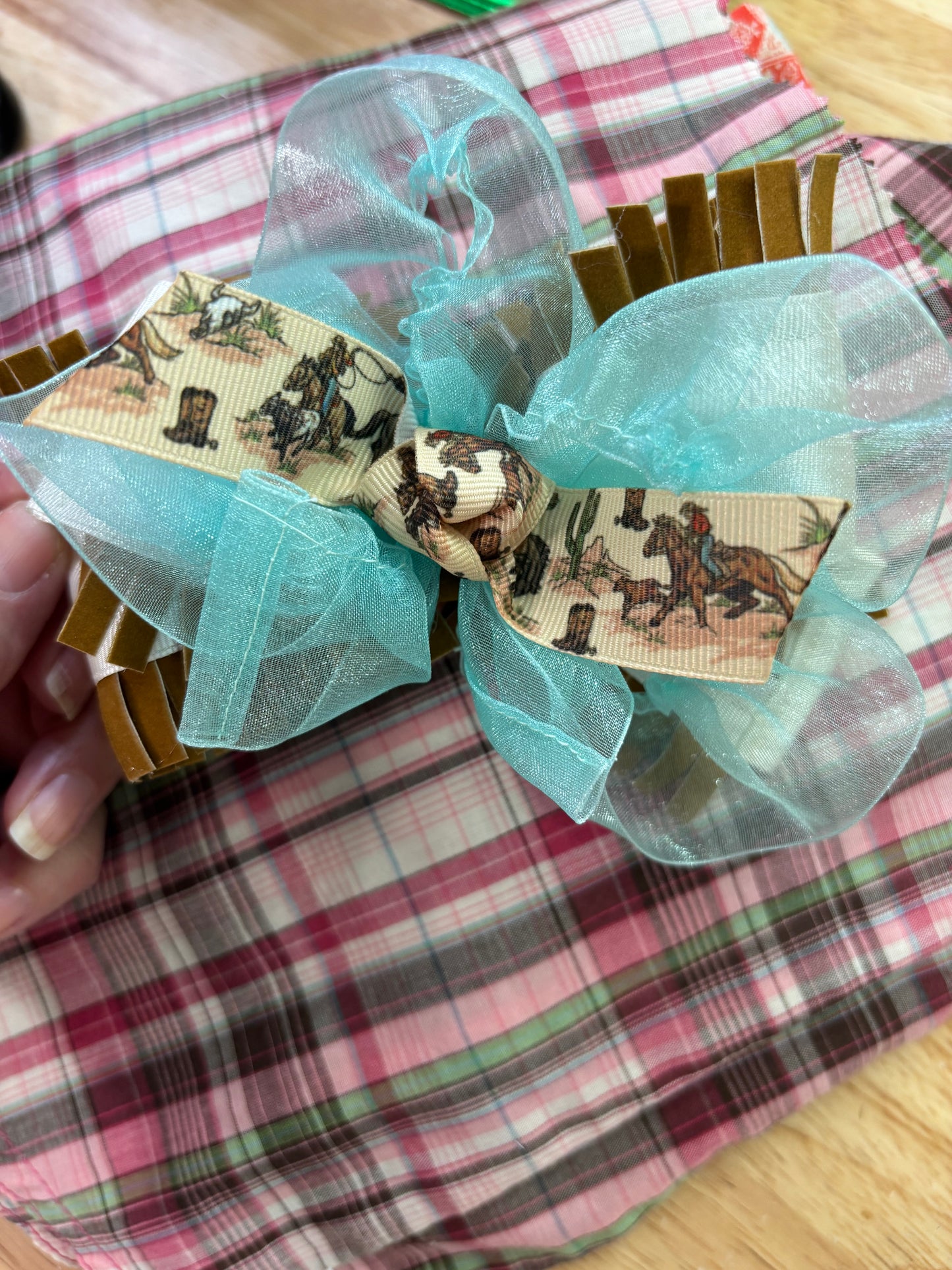 Fringe bow seafoam