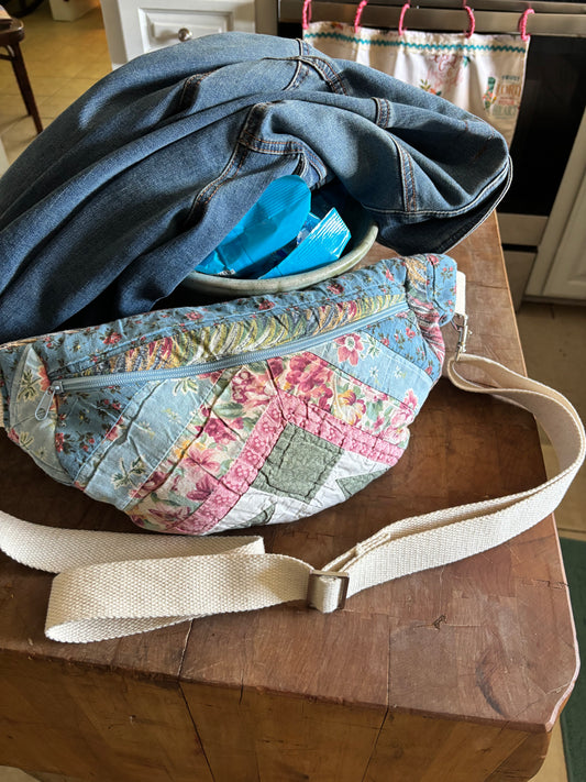 Vintage quilted fanny pack