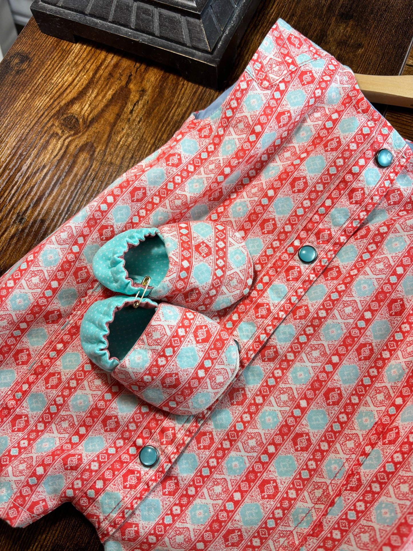 Coral moccasin preemie
