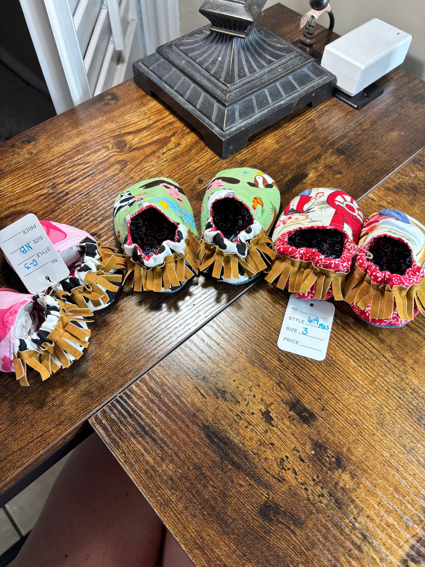 Western wagon moccasin 6-9mos