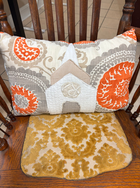 Quilted appliqué pillow