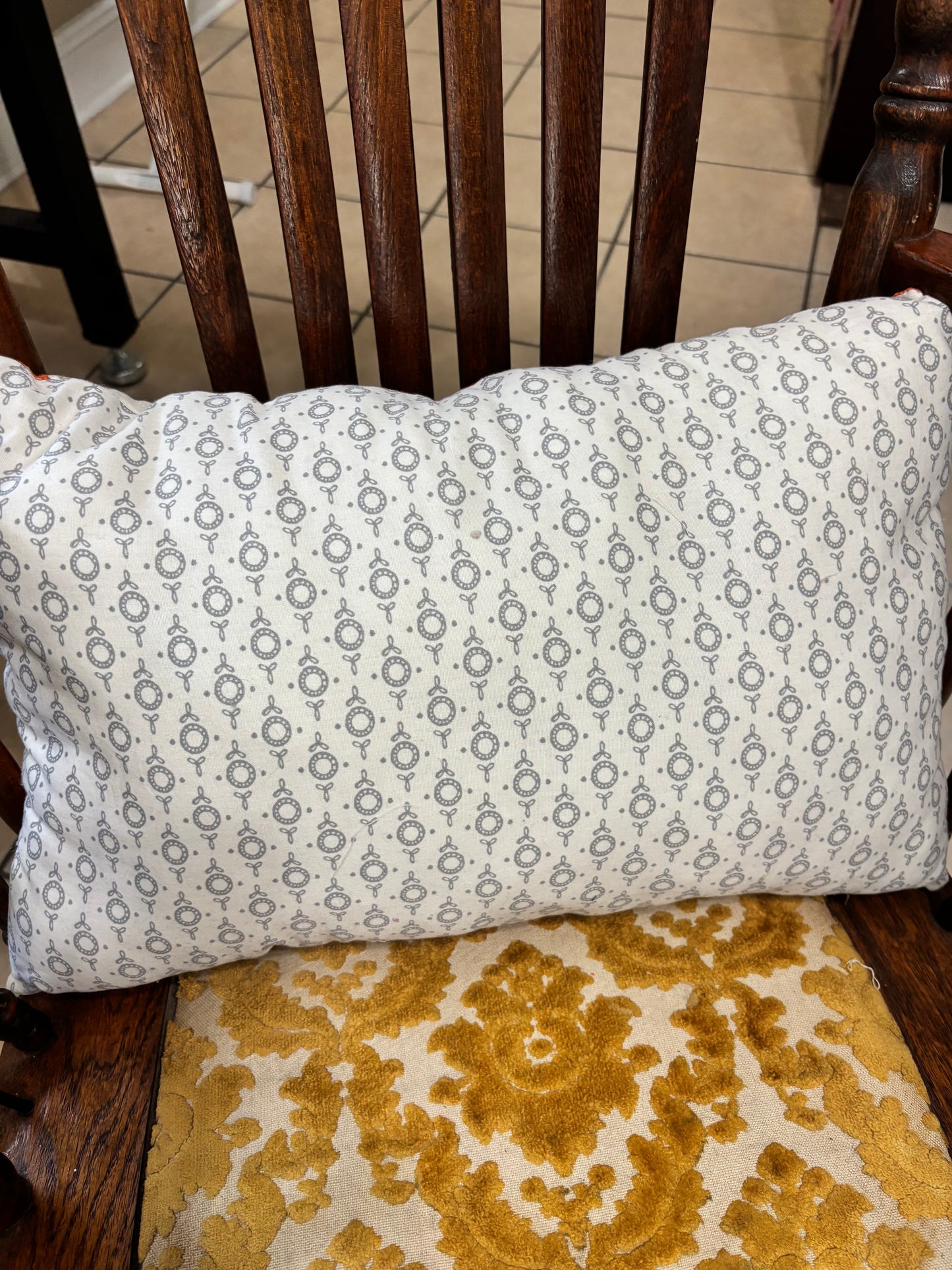 Quilted appliqué pillow