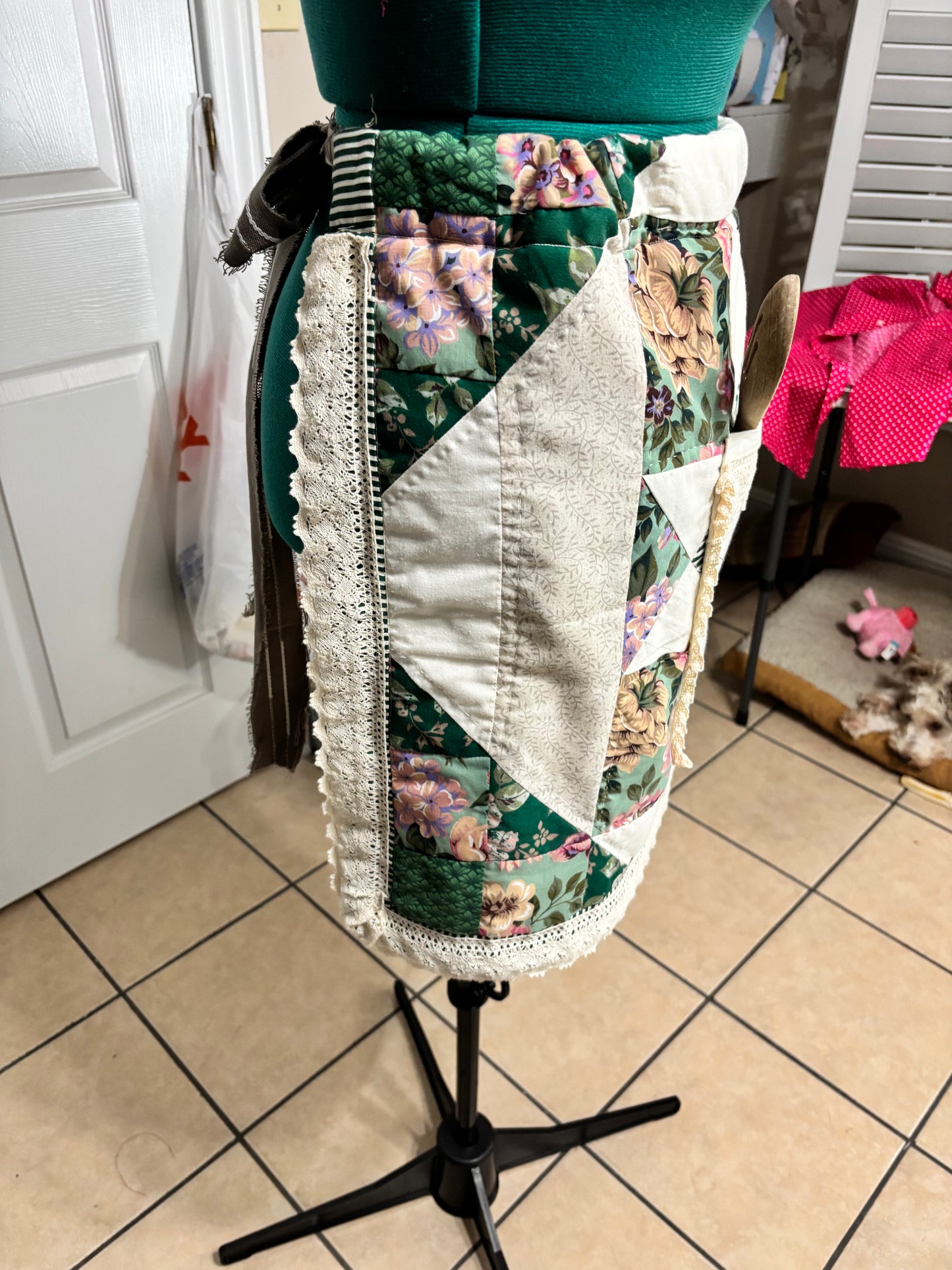 Vintage quilted apron with pocket