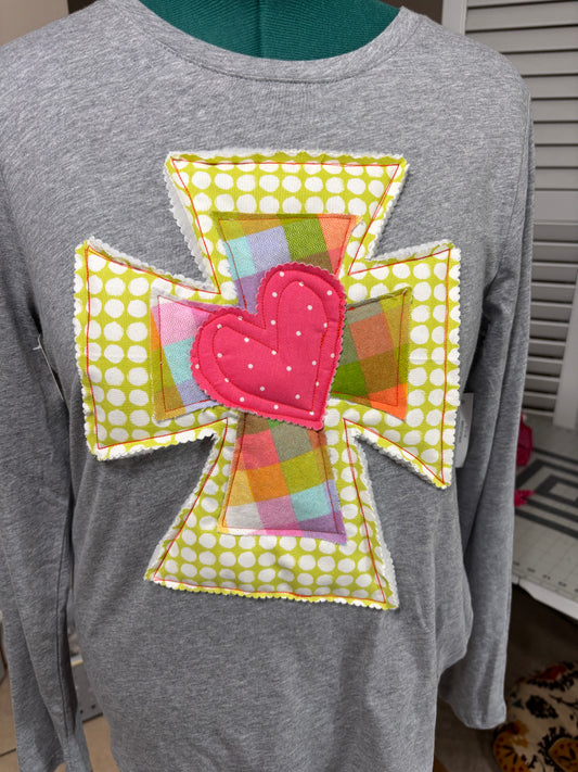 Cross my heart appliquéd tee