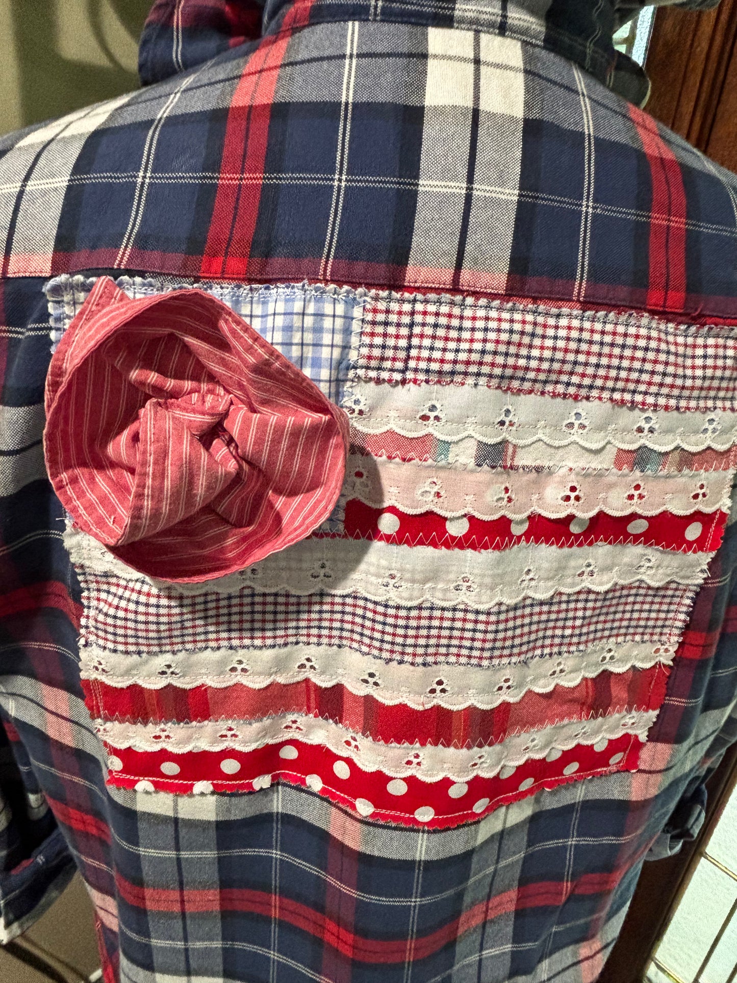 Ruffled AE 250th oxford Medium