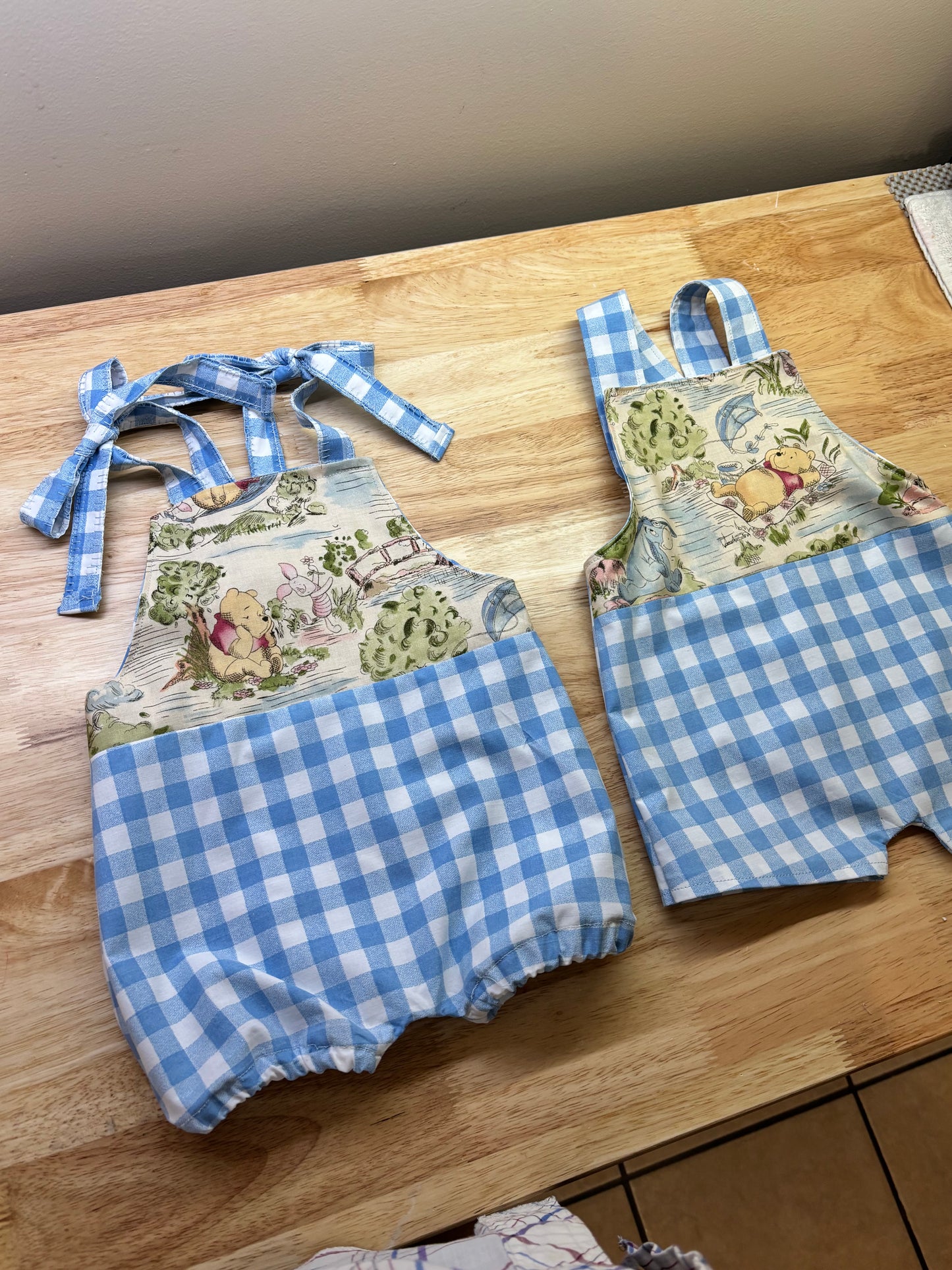 Girls Winnie the Pooh blue bubble